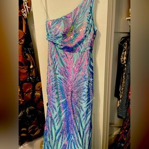 Beautiful one shoulder gown